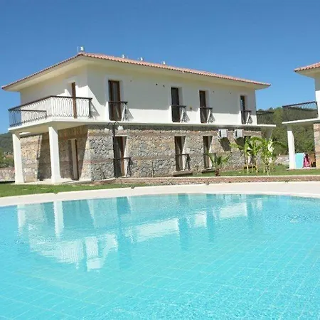 Orka Village شقة فندقية 4*